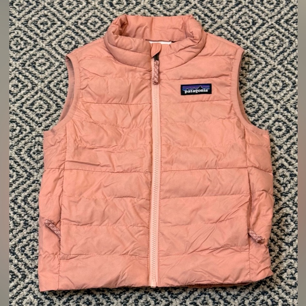 🎉 NWOT 🎉 Patagonia 3T Floral Quilted Pink Puffer Vest